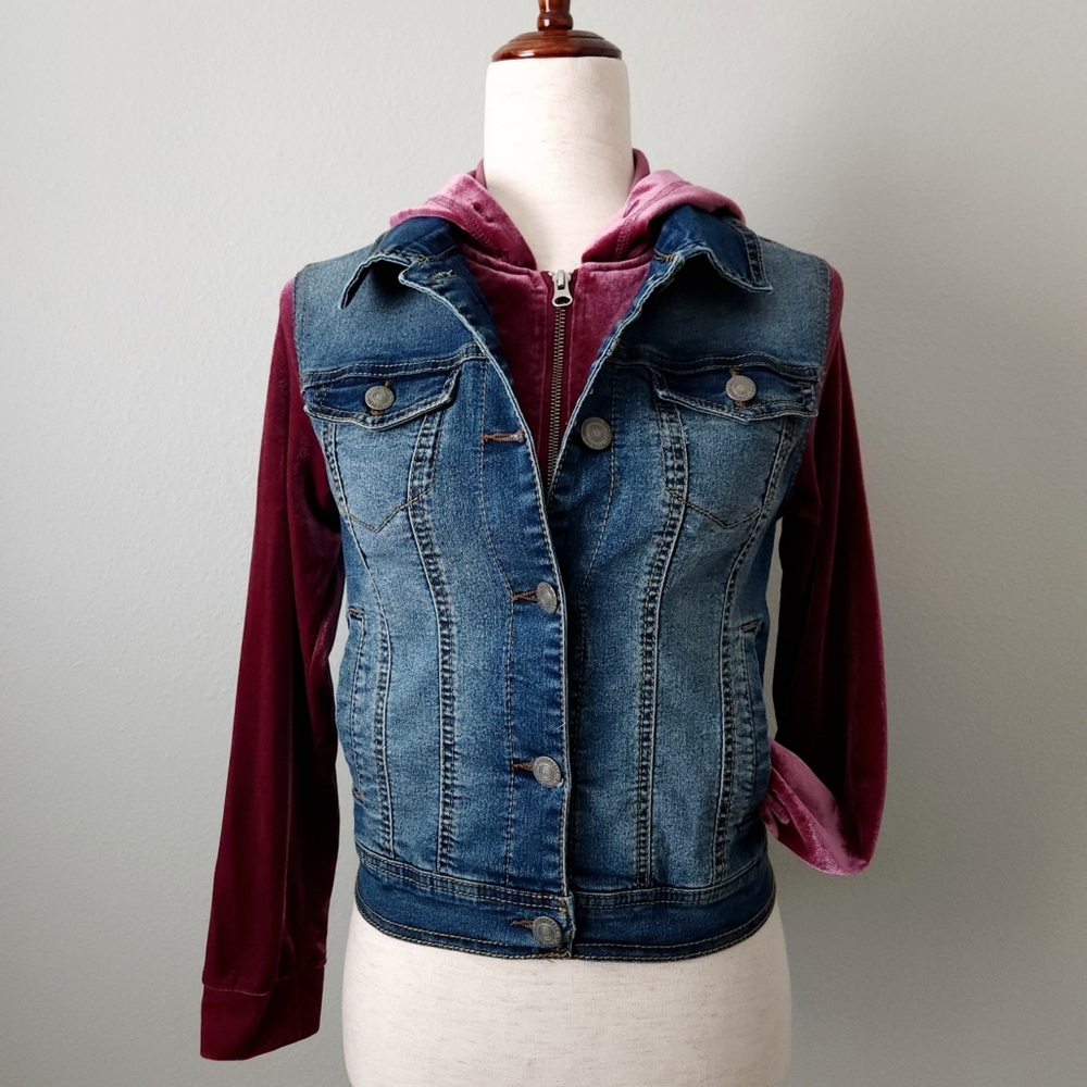 Wallflower Jean Vest With Attached Velour Hoodie, Size Small